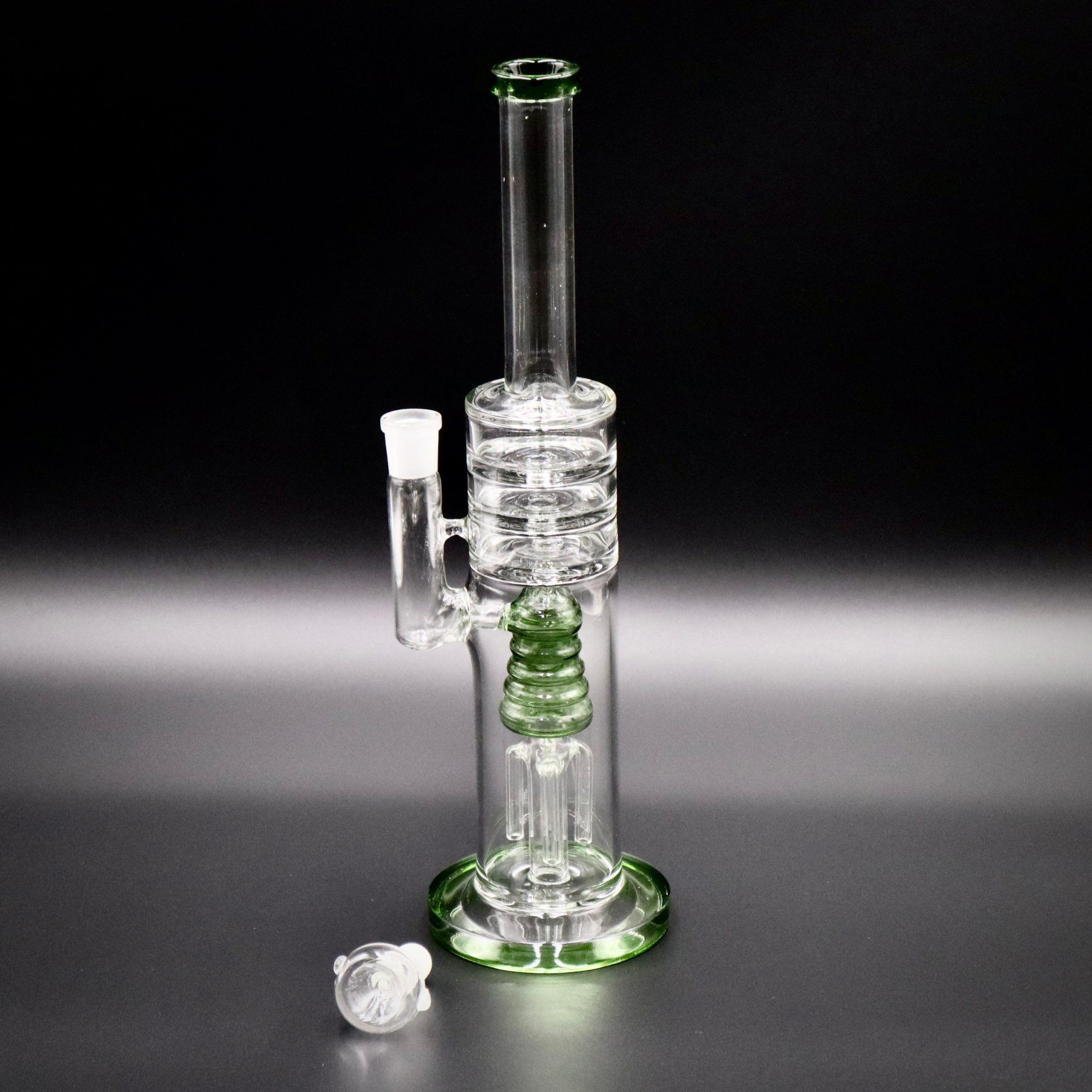 https://topfivewholesale.com/wp-content/uploads/2022/10/GL039-14%E2%80%B3-Water-Pipe-Triple-Chamber-Jellyfish-Percolator-Green.jpg