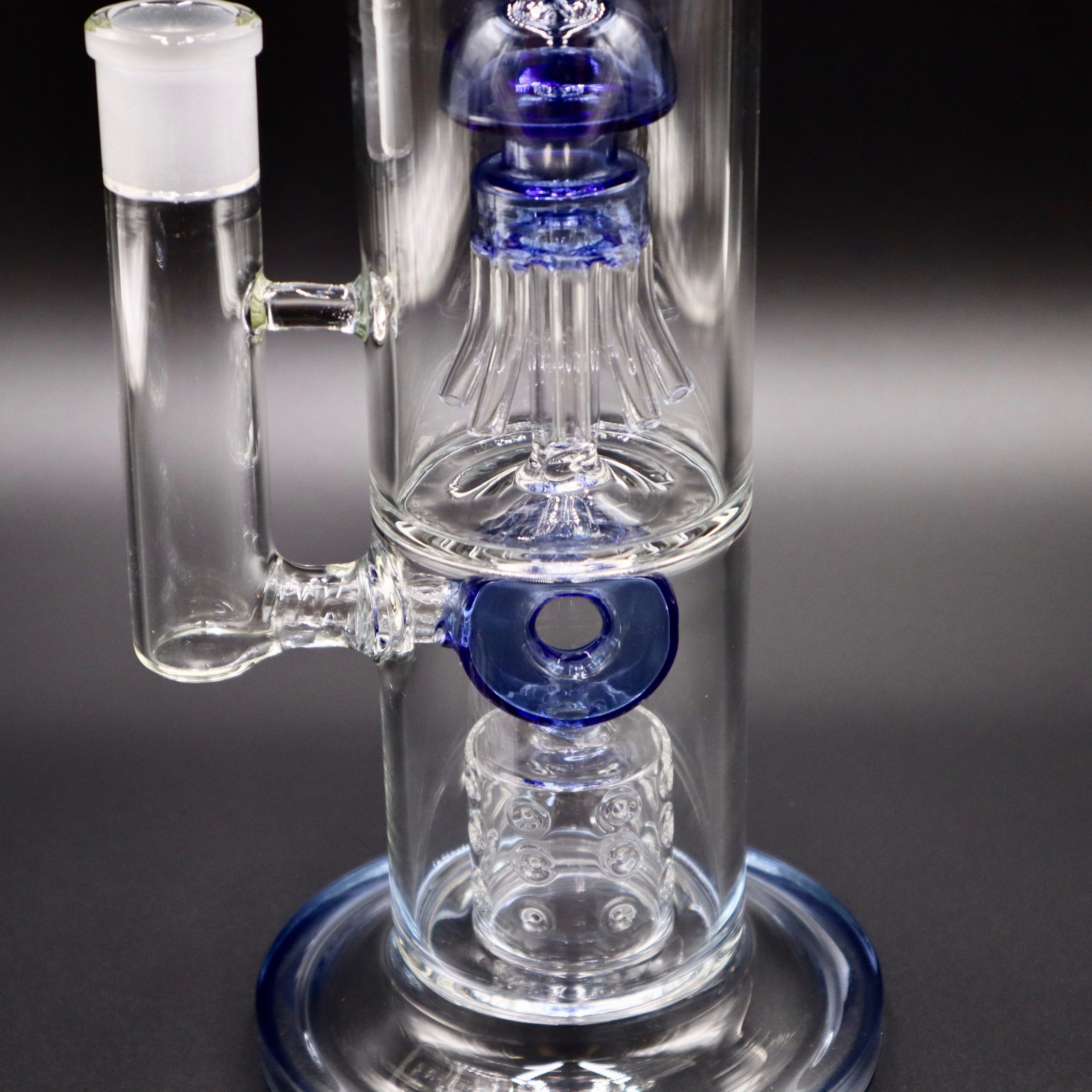 https://topfivewholesale.com/wp-content/uploads/2022/10/GL048-14%E2%80%B3-Water-Pipe-Jellyfish-Swiss-Donut-Percolator-Blue-2.jpg