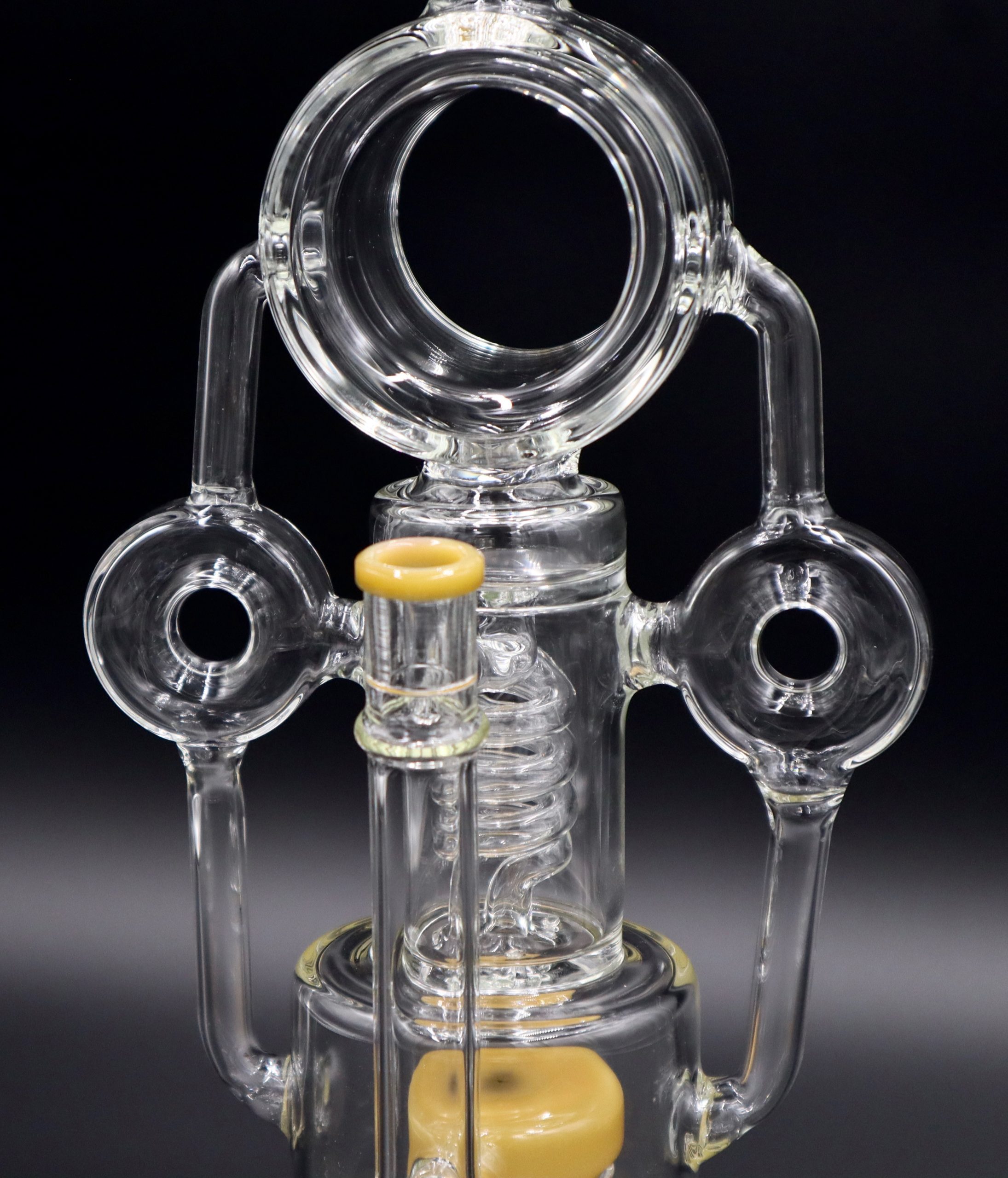 https://topfivewholesale.com/wp-content/uploads/2022/10/GL089-20%E2%80%B3-Water-Pipe-Swiss-Neck-Twisted-Percolator-Double-Barrel-3-Ring-Yellow-middle.jpg